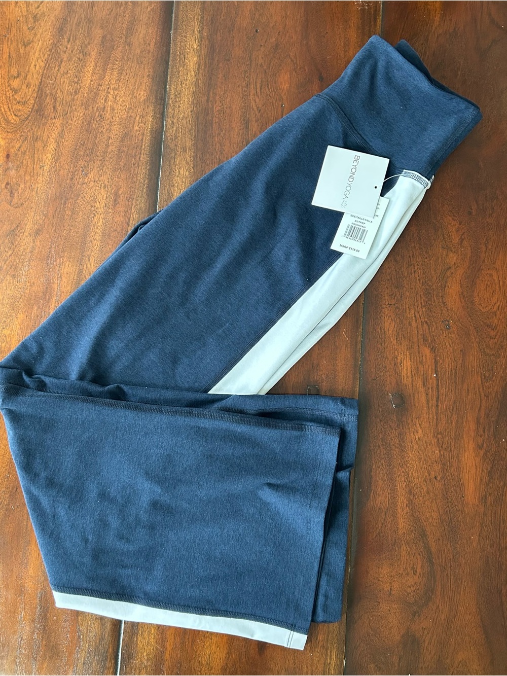 Beyond Yoga Spacedye Line Up Wide Leg Pant. XS. Navy/white - Picture 12 of 15